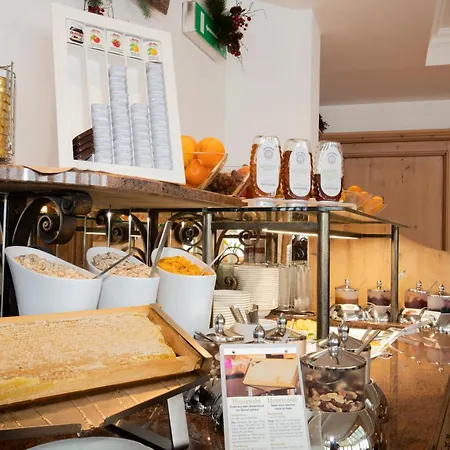 Garni Monte Bianco 4* イシュグル