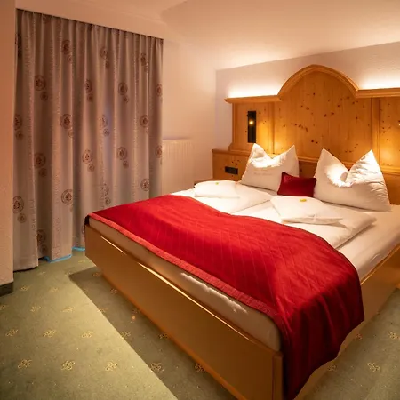 Garni Monte Bianco Otel Ischgl