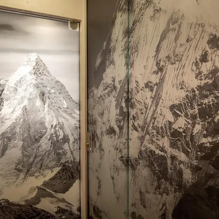 ホテル Garni Monte Bianco イシュグル