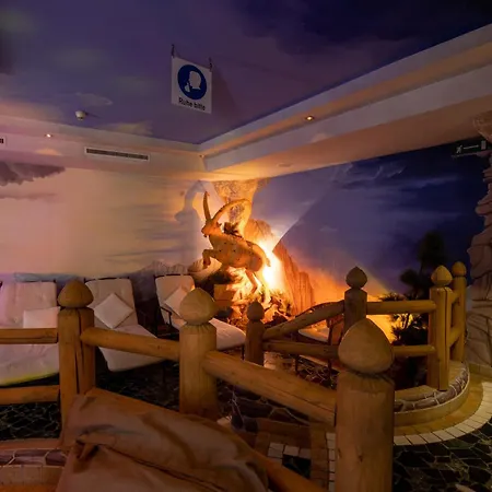 Garni Monte Bianco Hotel 4*