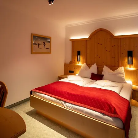 فندق Garni Monte Bianco ايشجل