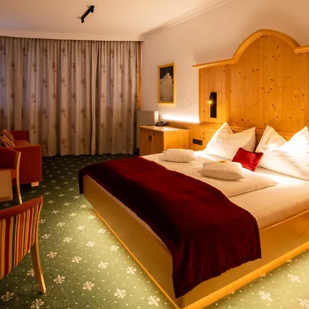 Garni Monte Bianco فندق